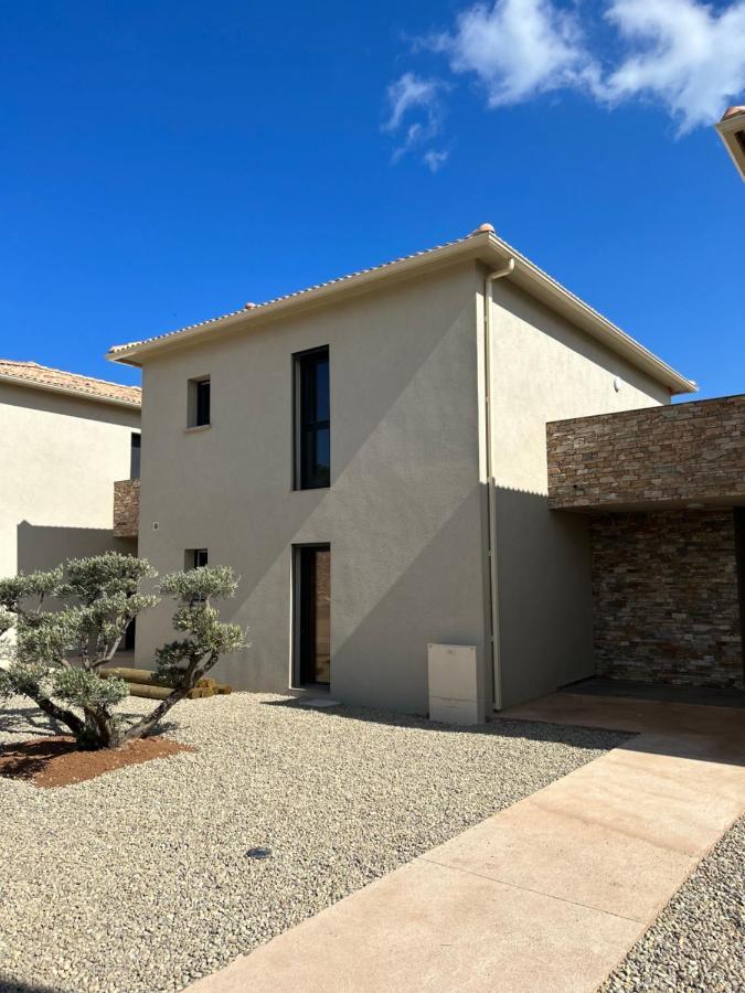 Residence Petra Paolina Folelli Exterior foto